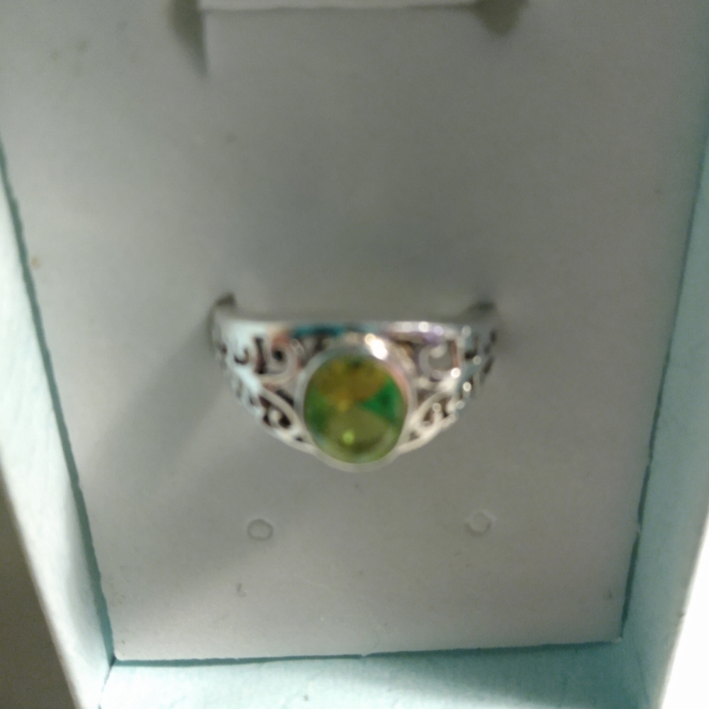 peridot sterling silver ring